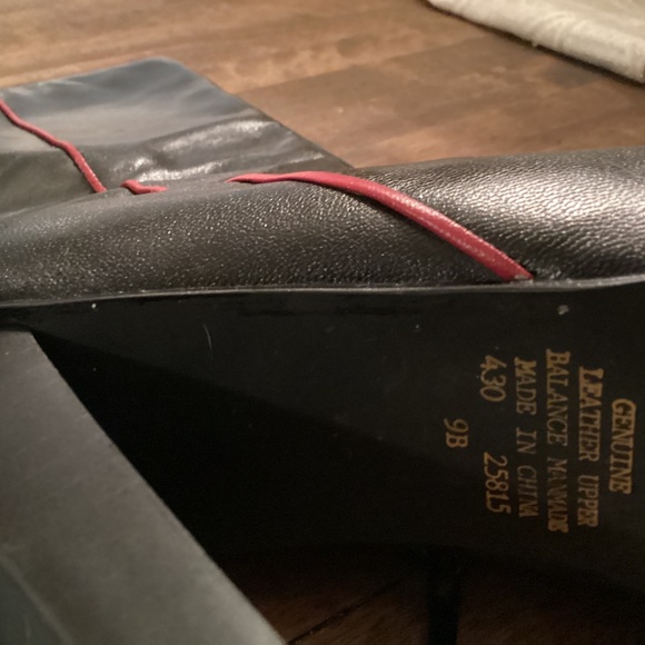 Women’s black leather boots with red stripe on the side - Picture 3 of 5